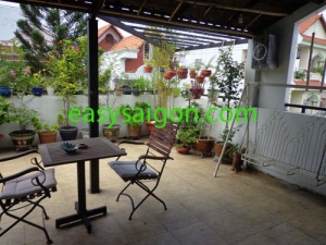 NICE serviced apartment for rent in District 10, near Le Thi Rieng Park